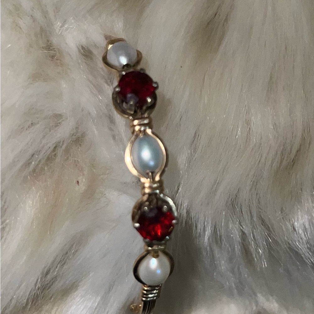 Ronaldo Elegant Gold Bracelet with Red and Pearl Accents